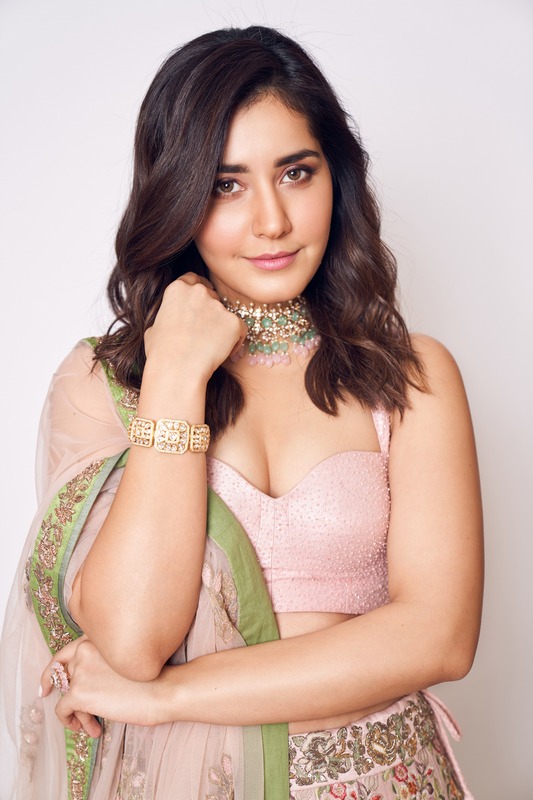 Raashi-Khanna-Latest-Photoshoot-02