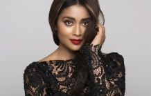 Shriya-Saran-New-Photoshoot-20