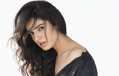 Sidhika-Sharma-Spicy-Photos-03