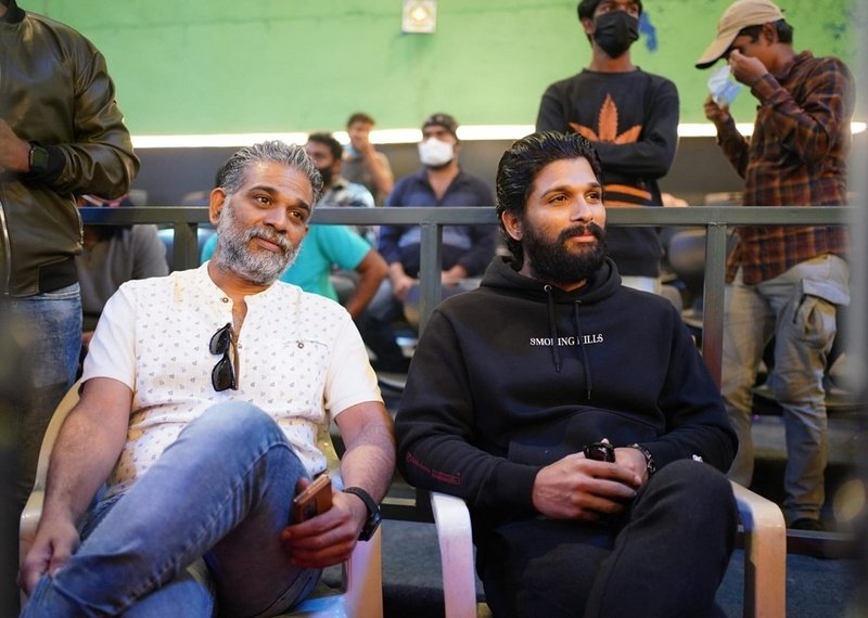 Allu-Arjun-visits-Varun-Tej-Ghani-Shooting-04