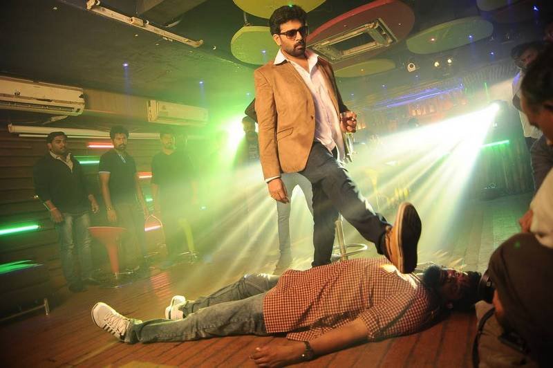 Iruvar-Oppandham-Movie-Stills-02