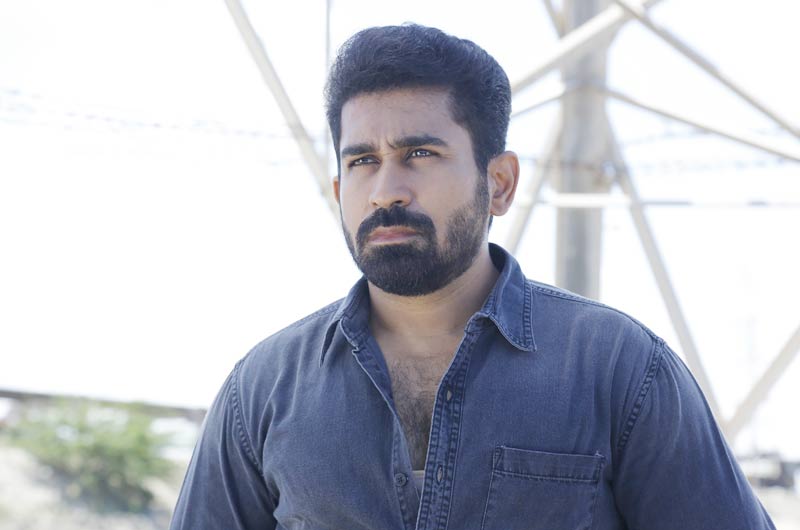 Kolaigaran-Movie-Stills-01