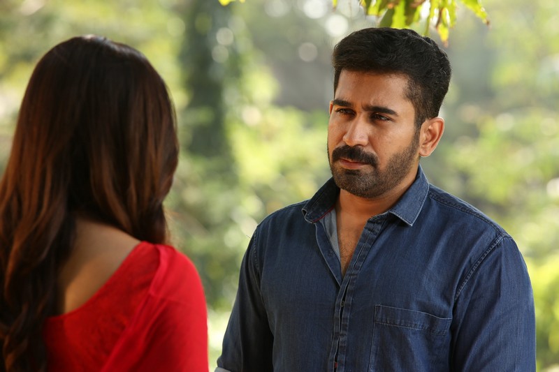 Kolaigaran-Movie-Stills-03