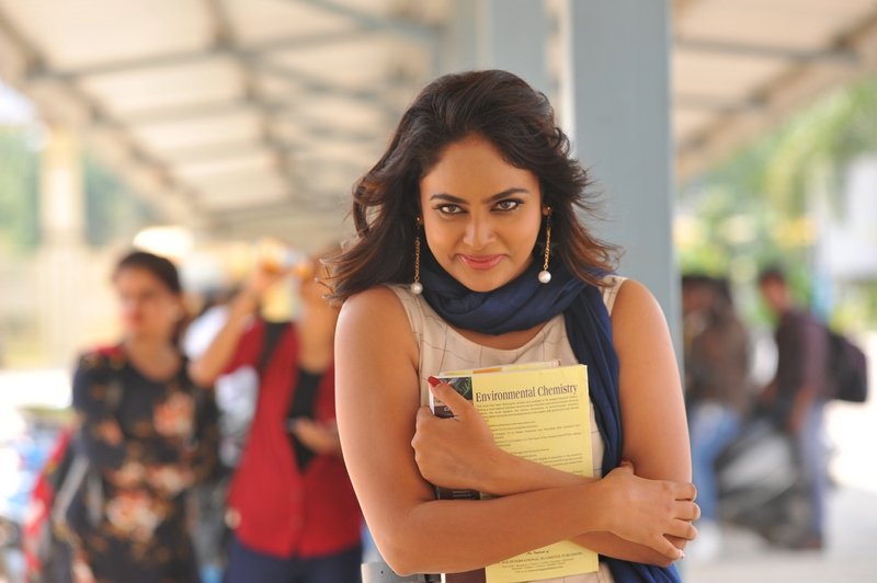 Prema-Katha-chitram-2-Movie-Stills-05