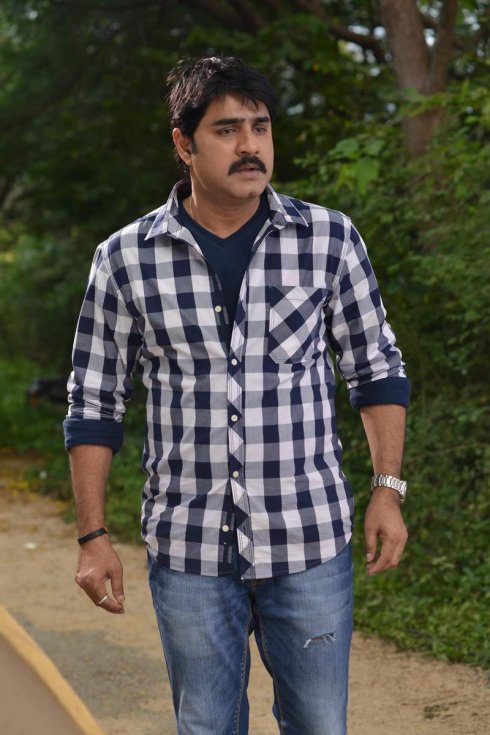 Raa-Raa-Movie-Stills-04