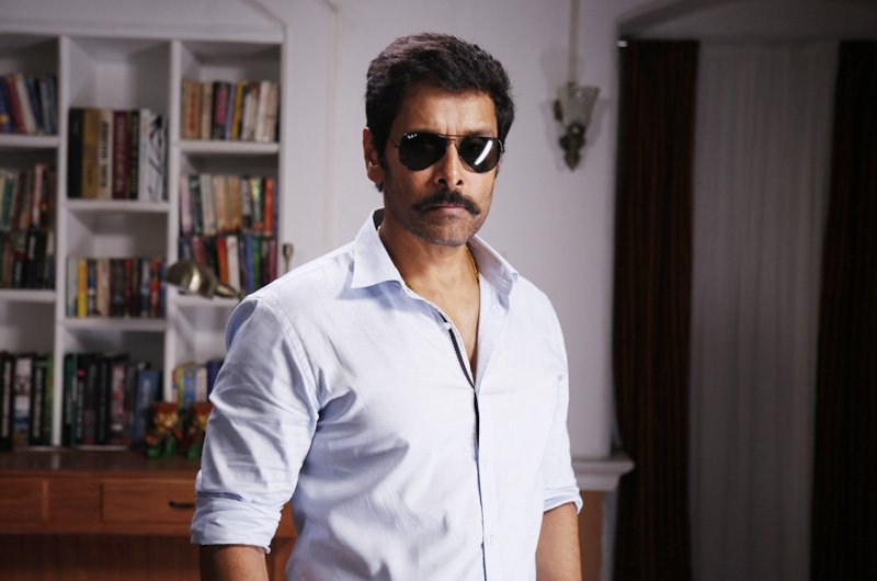 Saamy Square Movie Stills