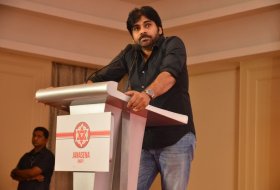 Pawan-Kalyan-Press-Meet-In-Chennai-10