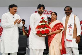 Ravela-Kishore-Babu-Joins-Janasena-02