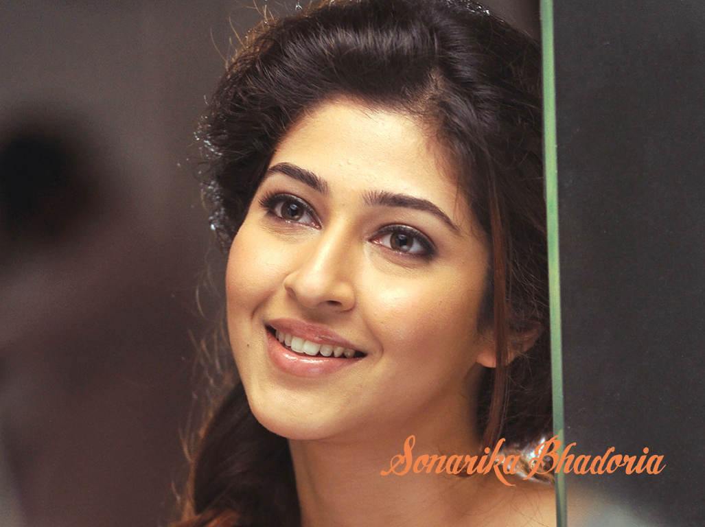 Wallpaper 3of 4 | Sonarika-Bhadoria-Wallpapers-03 | Sonarika Bhadoria Posters | Actress Wallpapers