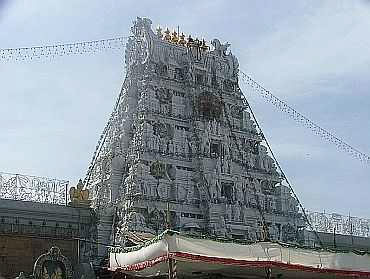 Jagan visit capaign at Lord Tirupati Jai Jagan slogans at temple mahadwaram entrance sparks row