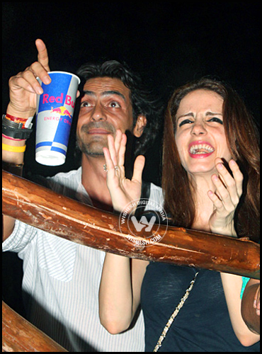 Sussanne-parties-with-Arjun-Rampal-1