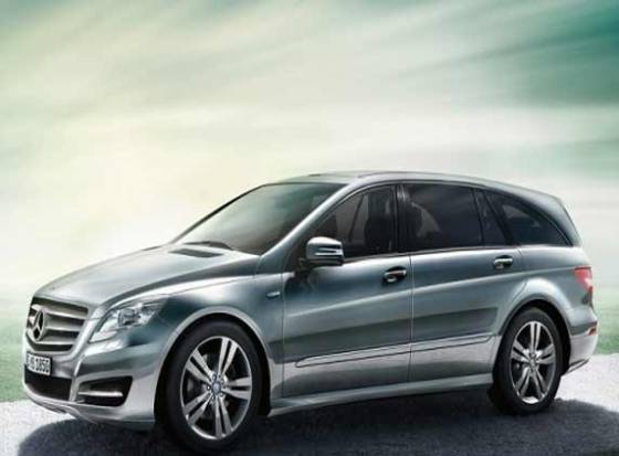 Mercedes-Benz R350 diesel variant and 2012 Kawasaki Ninja 650R launched