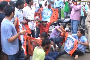 ABVP and TGVP Protest in Nalgonda