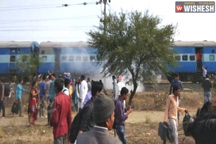 Massive Explosion in a Passenger Train in MP