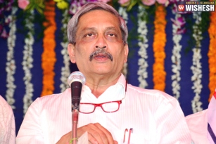 Manohar Parrikar Makes Things Smooth in Goa