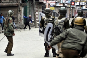 Gunfight in Kashmir, 3 LeT Militants Killed