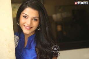 Tollywood Actress Mehrene Kaur Pirzada Gets Too Many Film Offers