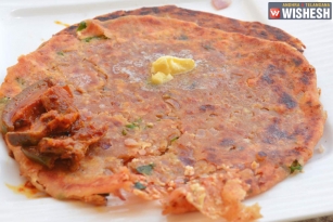 Tasty And Easy Onion And Paneer Paratha Recipe