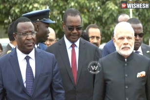 PM Modi Signs MoUs with Kenyan President
