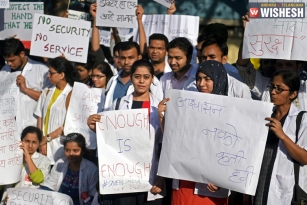Resident Doctors In Maharashtra Call Off Strike