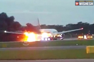 Singapore Airlines Plane Catch Fire, no casualties