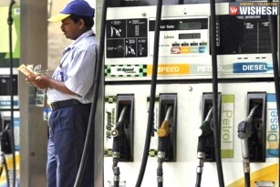 Maharashtra Cuts VAT On Petrol, Diesel Prices