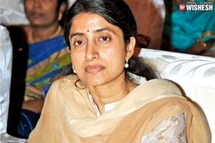YS Jagan&#039;s Wife Bharathi To Contest In Lok Sabha Elections