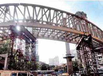 Mumbai state-of-art massive skywalk to cost 50Cr