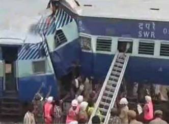 SLIDESHOW: Hampi Express mishap: Death toll mounts to 25