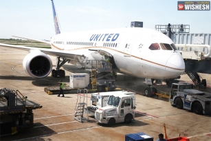 United flight forced off Muslim family, who seeks apology now