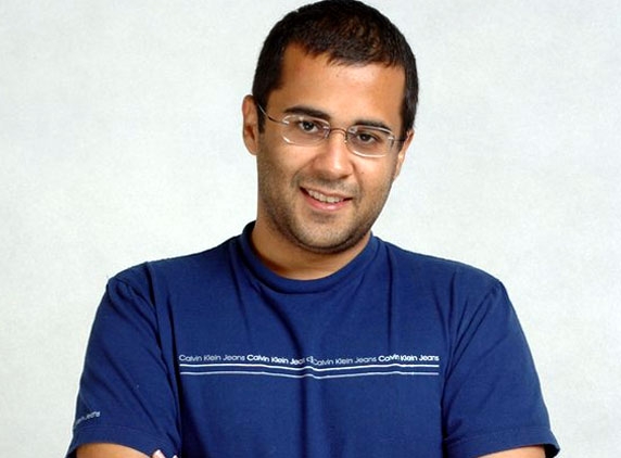 Chetan Bhagat works on screenplay of kick remake