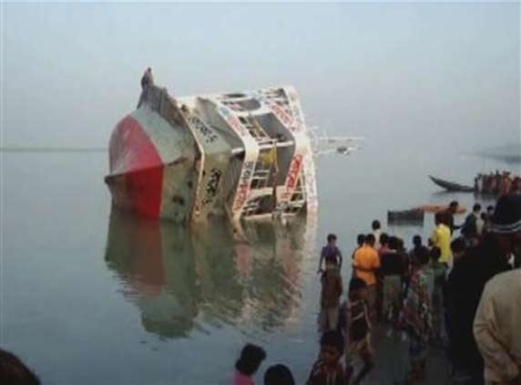 11 killed, 25 missing after ferry overturns