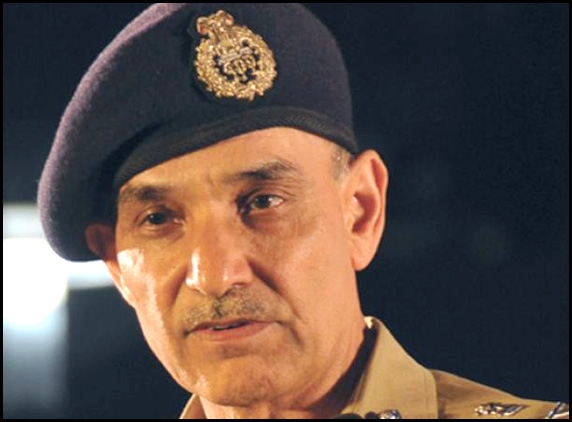 Mumbai Police Commissioner resigns, to join politics