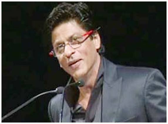 Shahrukh detained in airport, US apologizes