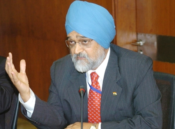 FY12 growth likely to be 7 pct: Ahluwalia