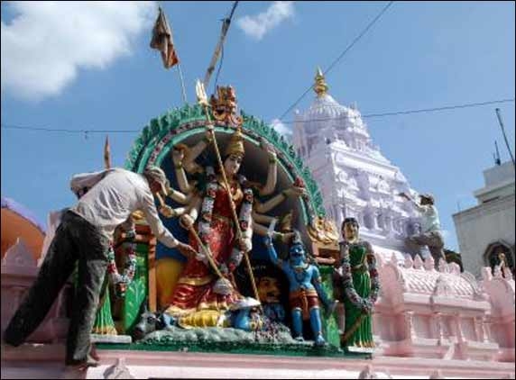 Temple committee demands govt to declare Bonalu as state fest