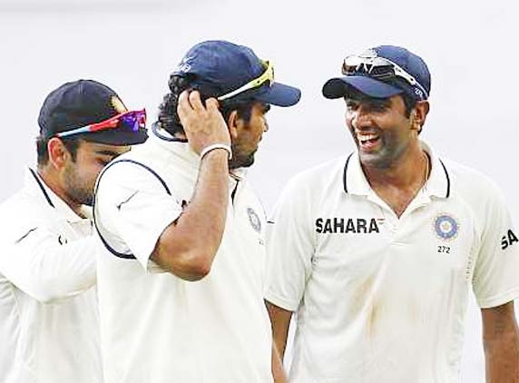 Bowlers put India into reckoning