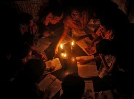 International investors back out due to the power failure in North India