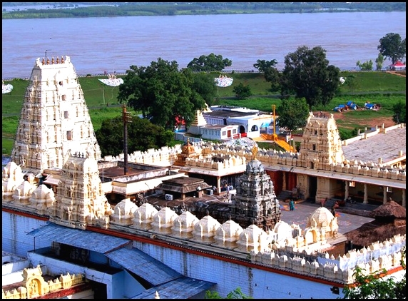 Clashes in Bhadrachalam temple