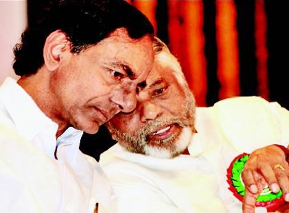 Has dostana with KCR cost KK !!