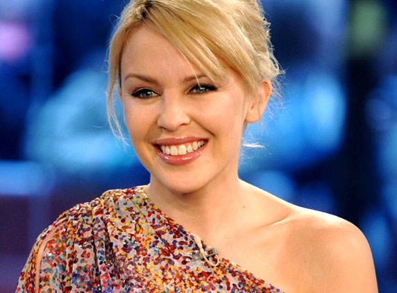 Kylie Minogue reveals Fascination for Fashion!
