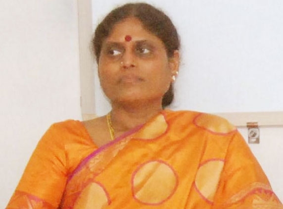 Vijayamma lists out Chandrababu’s illegalities 