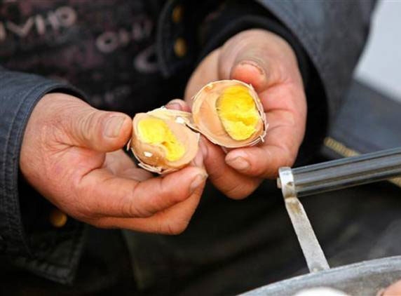China: Urine-soaked eggs tasty treat for spring