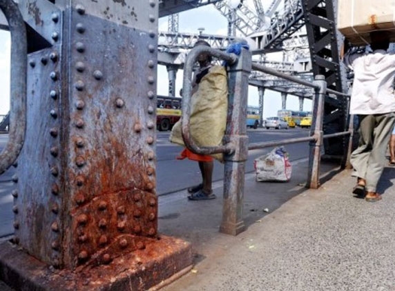 Howrah Bridge Could Collapse Due to… chewed Gutka, Paawn Spit?