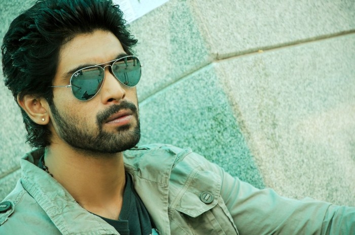 Tollywood hunk signs 6 projects