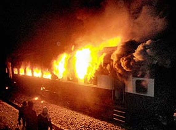 2 charred to death on train