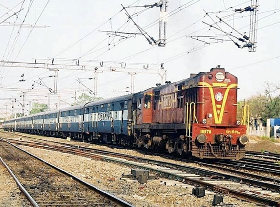 Spl trains to Mumbai