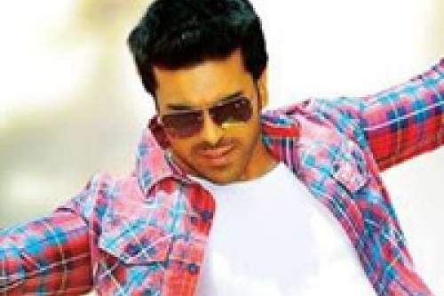 yevadu movie promo