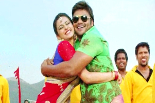 current theega movie erra cheera song promo