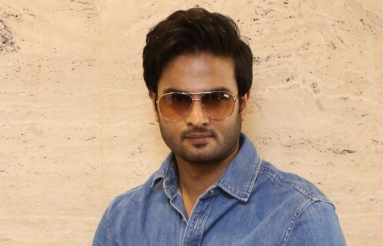 Sudheer-Babu-New-Photos-03